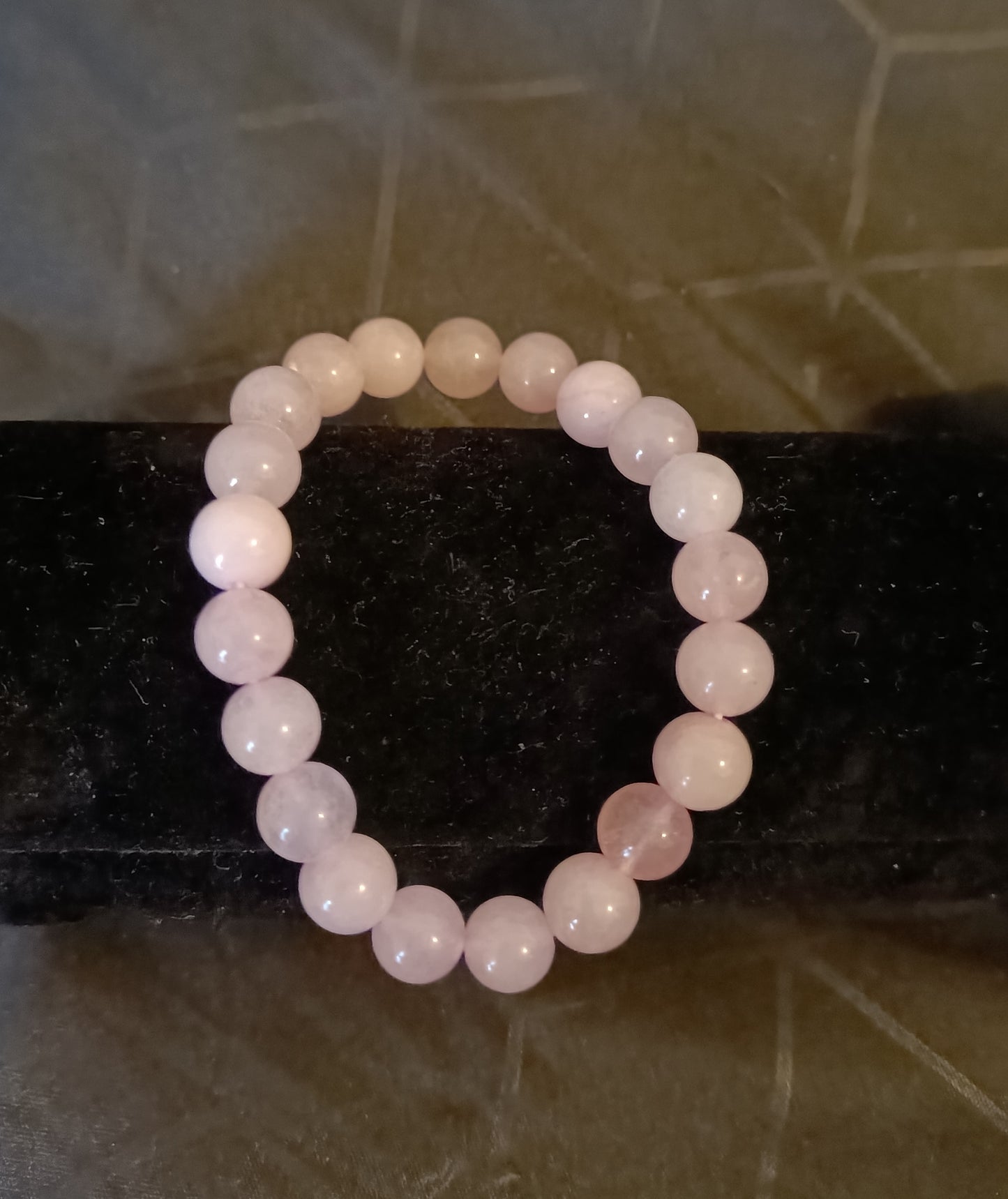 🌸 Bracelet en Quartz Rose – Pierre d’Amour et de Douceur