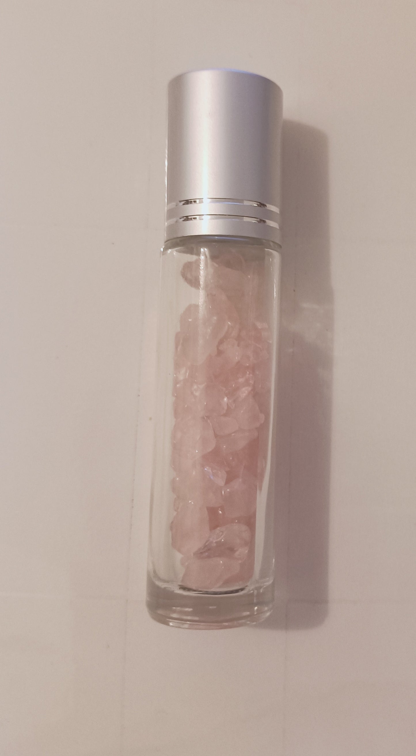 Roll-on en Quartz Rose – Amour et Douceur