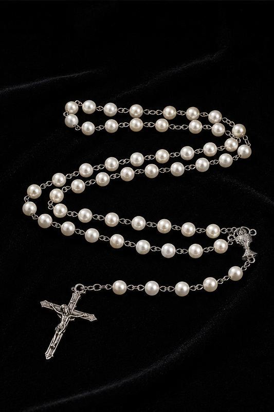 Chapelet Blanc en Perles – Calice Eucharistique & Crucifix Argenté
